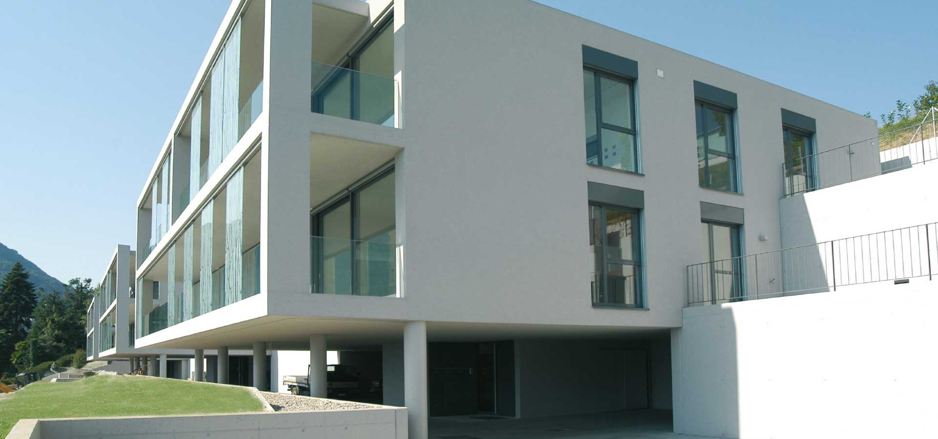 Residenza Riva Slide background